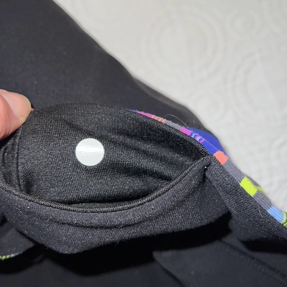 Lululemon Flare Leggings Size 4 - Picture 4 of 4